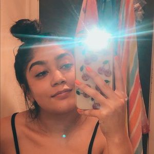 Meet your Posher, Mircia